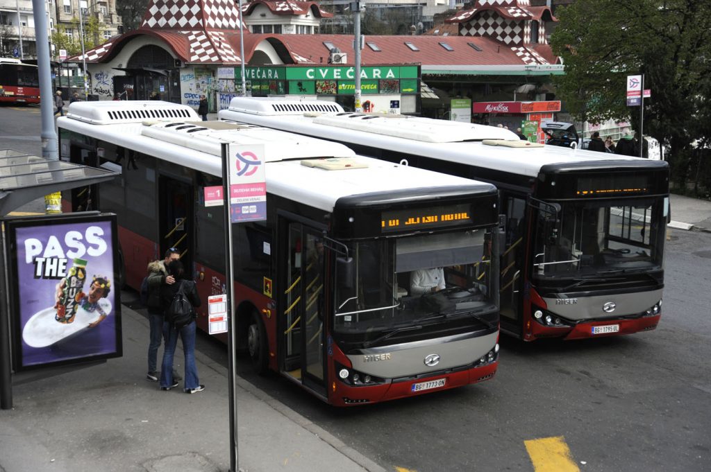 Privatizacija linija gradskog prevoza.