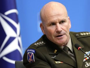 Glavnokomandujući američkih snaga u Evropi, general Kristofer Kavoli