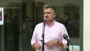 Ako smo zaista „gubitaši“, eto prilike da nas Junajted grupa skine sa grbače, kaže nam Slobodan Georgiev.