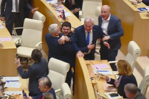 Tuča u gruzijskom parlamentu: Sukob predstavnika vlasti i opozicije
