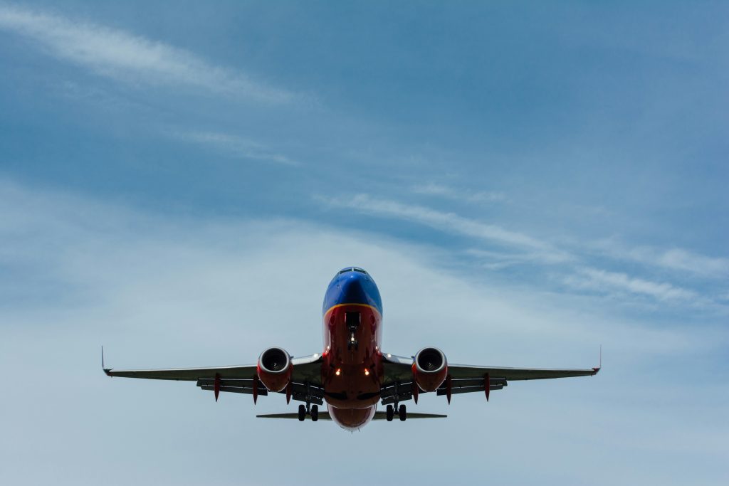 Avion je hitno preusmeren ka Tajlandu