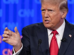 Donald Trump na debati protiv Džozefa Bajdena
