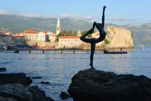 Sezonske migracije Srba: Nesmanjeno interesovanje za letovanje i rad u Crnoj Gori