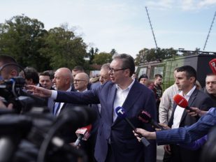 Aleksandar Vučić na prikazu sposobnosti Vojske Srbije 