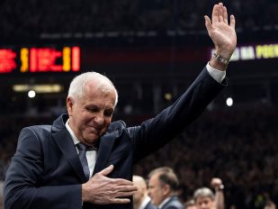 Navijači Partizana su na Aeodromu „Nikola Tesla“ u Beogradu dočekali trenera Željka Obradovića.