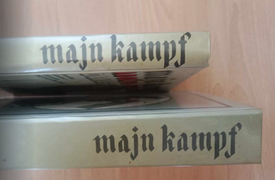 Adolf Hitler „Majn kampf”