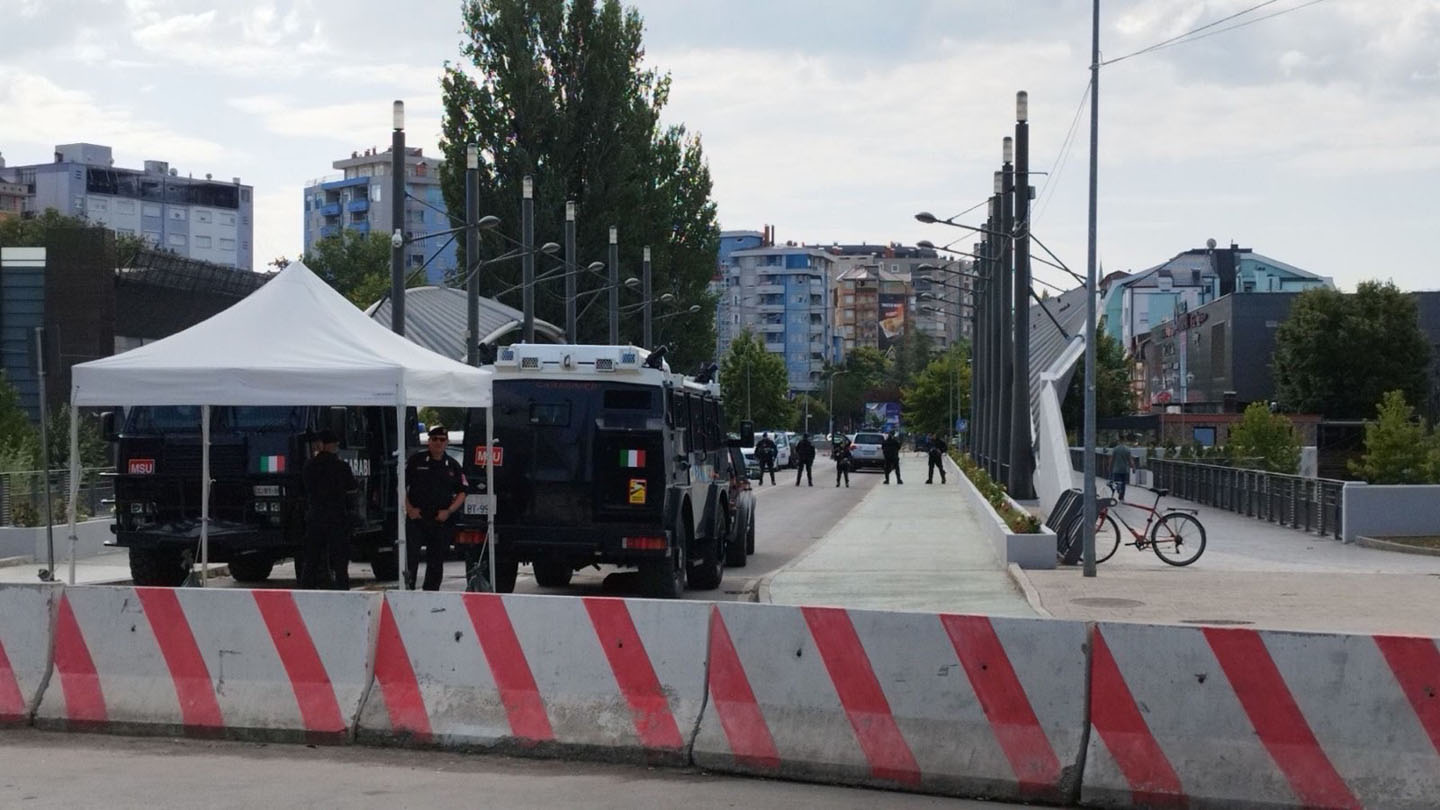 Most u Kosovskoj Mitrovici