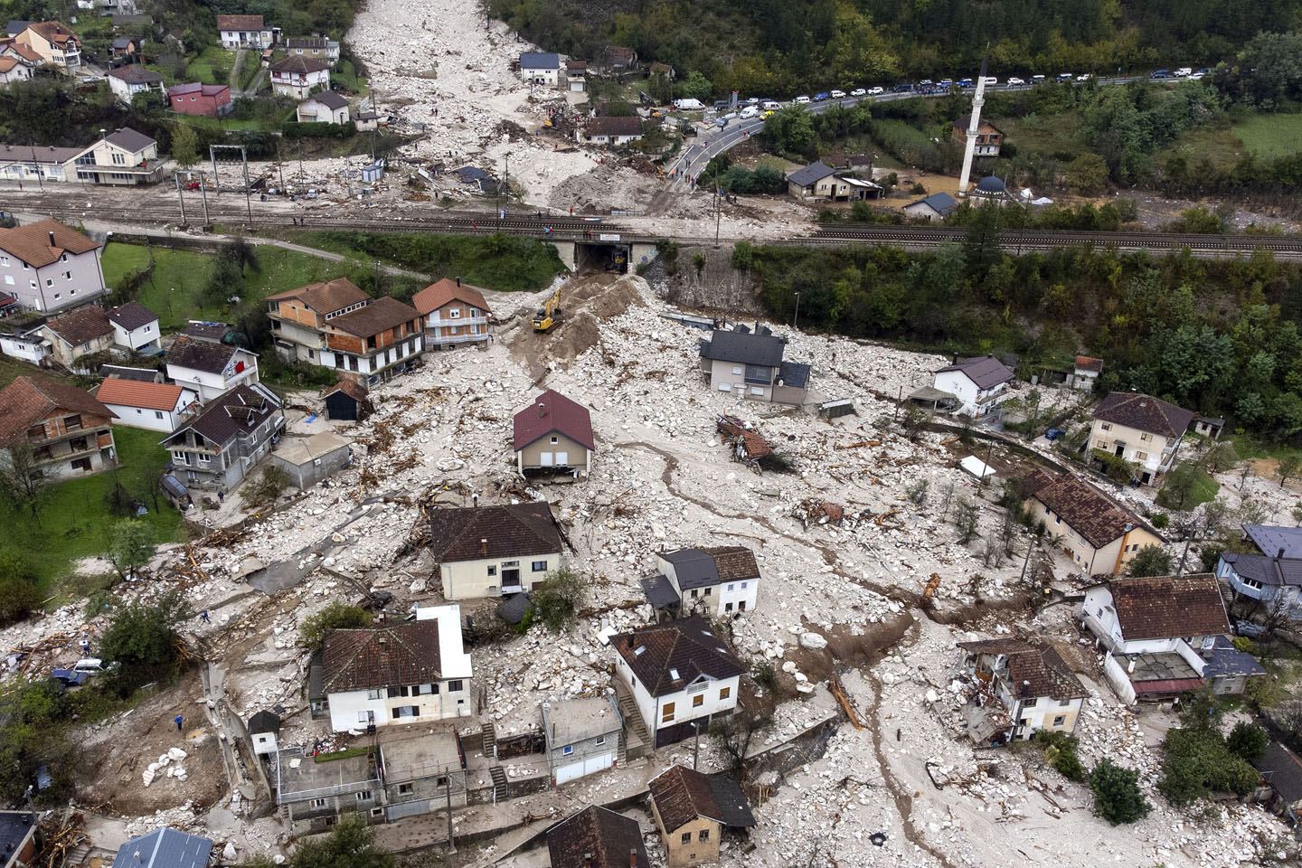 Opasnost od novih poplava u Bosni Evakuacija ljudi u Jablanici i