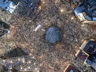 Fotografija iz drona: Nepregledan broj ljudi na Slaviji