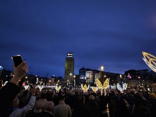 Ogroman skup na Slaviji