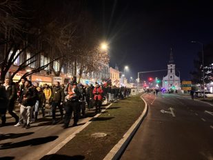 Studenti u protestnom maršu ka Novom Sadu