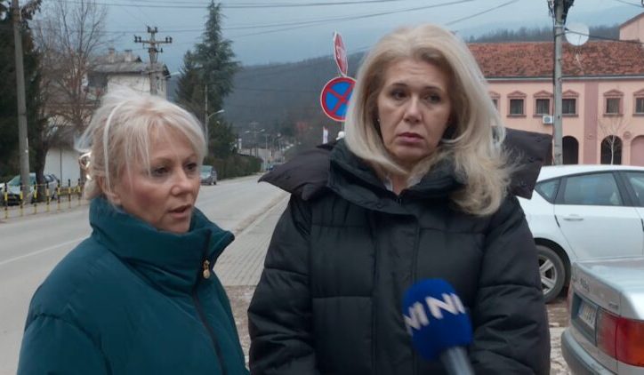 Svetlana Stoilković, administrativna radnica i Jana Bosanac, voditeljka slučaja i supervizorka u Centru za socijalni rad Gadžin Han