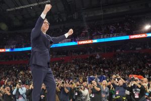 Novac na ruke na mitingu SNS-a: Pokrenut istražni postupak u Tužilaštvu
