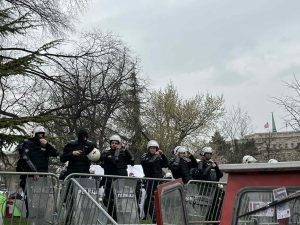 Policija u Pionirskom parku