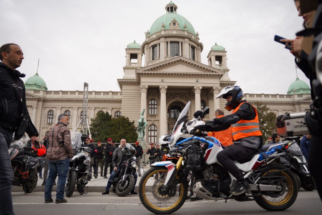 Protest ispred Skupštine Srbije