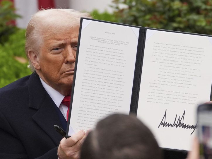 Donald Tramp, odlika o carinama