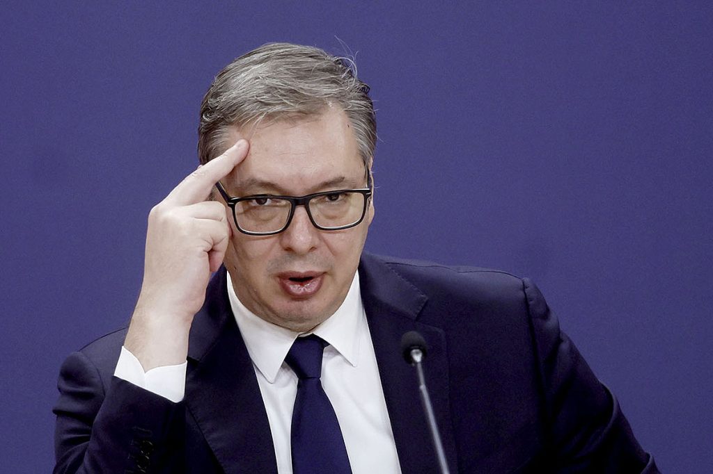 Vučić gostujući na RTS-u najavio da neće biti skupa SNS-a na vidiovdan