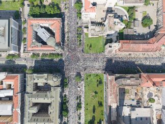 Protest ispred Vlade Srbije, fotografija iz drona