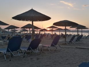 Letovanje, godišnji odmor, more, plaža