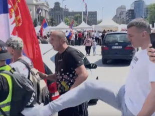 Vladimir Mandić na protestu 1. maja