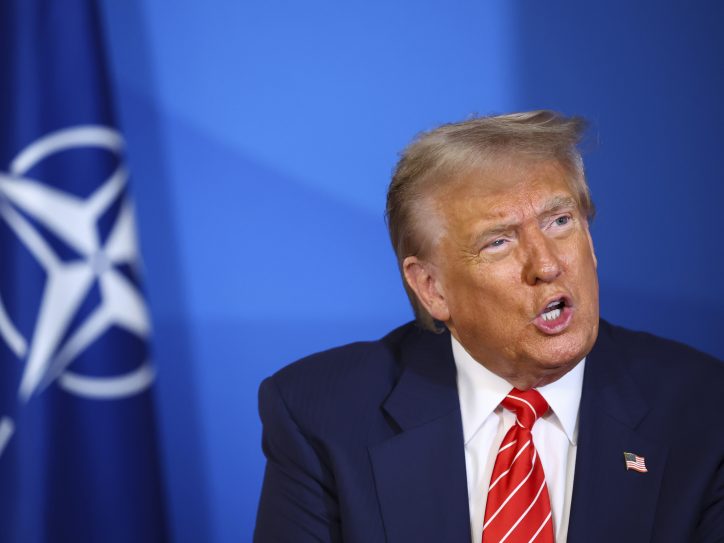 Donald Tramp obavestio lidere 14 zemalja o novim carinama