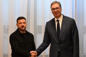 Vučić i Zelenski, rukovanje