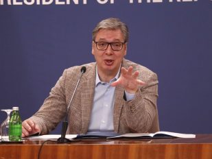 Obraćanje javnosti predsednika Aleksandra Vučića dan posle protesta