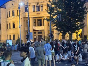 Blokada ispred Pravnog fakulteta