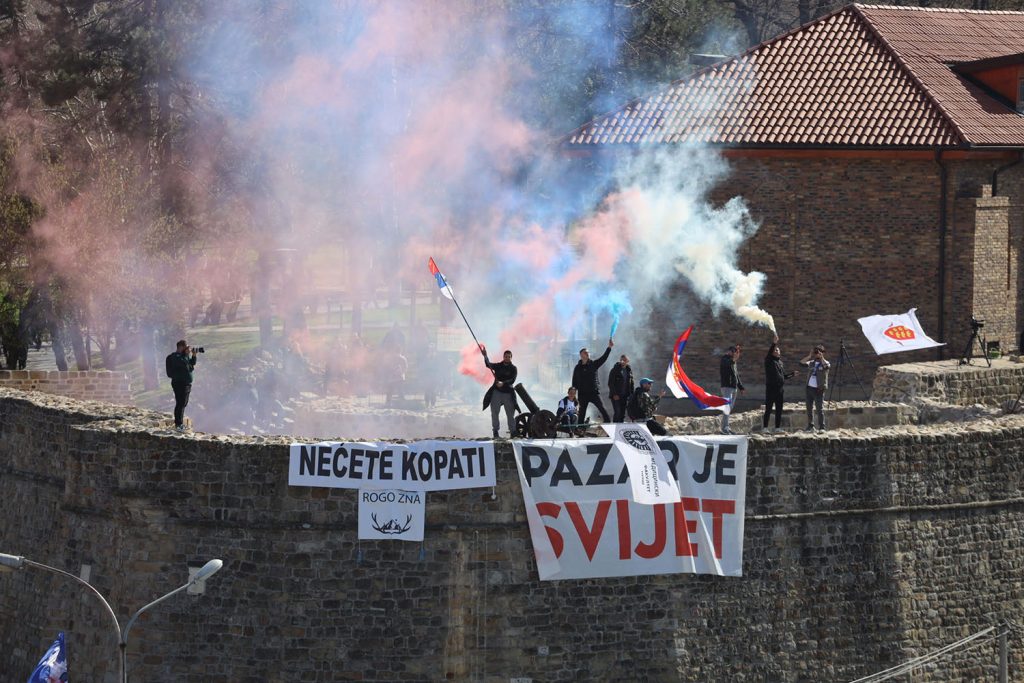 PROTEST KOJI JE PROMENIO SVE: Istinsko zajedništvo Bošnjaka i Srba, Novi Pazar