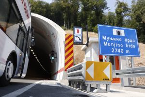 Munjino brdo, tunel