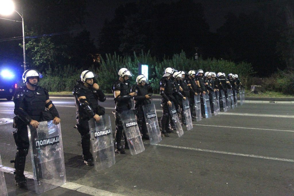 Interventna jedinica policije na protestu