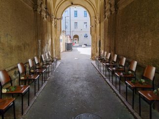 Protest ispred Ekonomske škole 