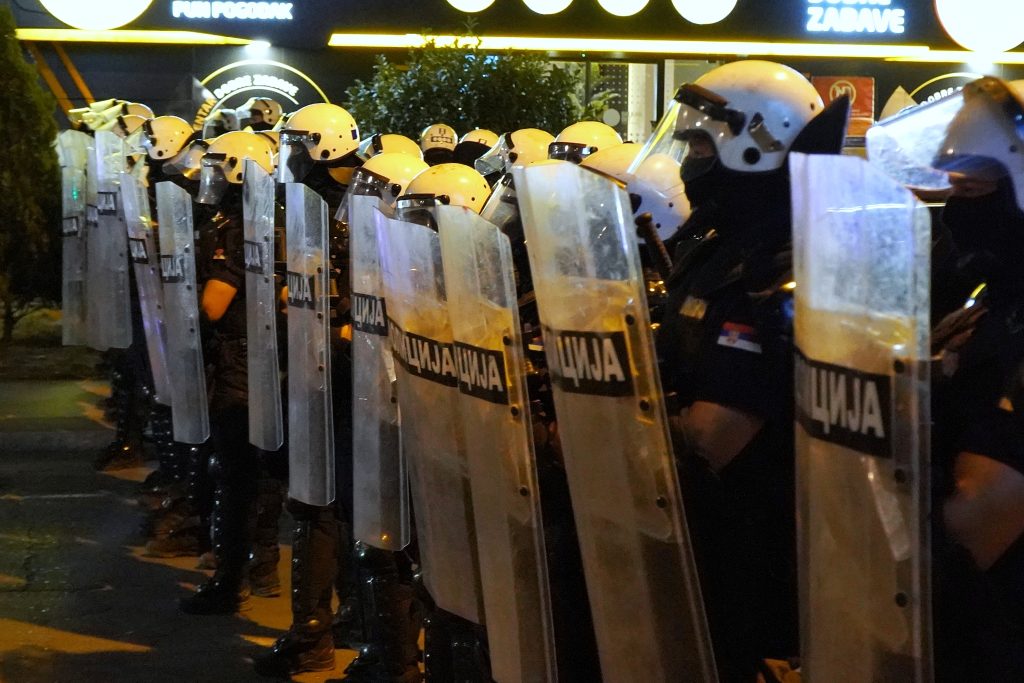 MUP je naglasio da su policijski službenici obavili razgovor sa studentkinjom, ali da ona „nije želela da sarađuje sa policijskim službenicima, niti da da bilo kakvu informaciju o događaju, po savetu svog advokata“.