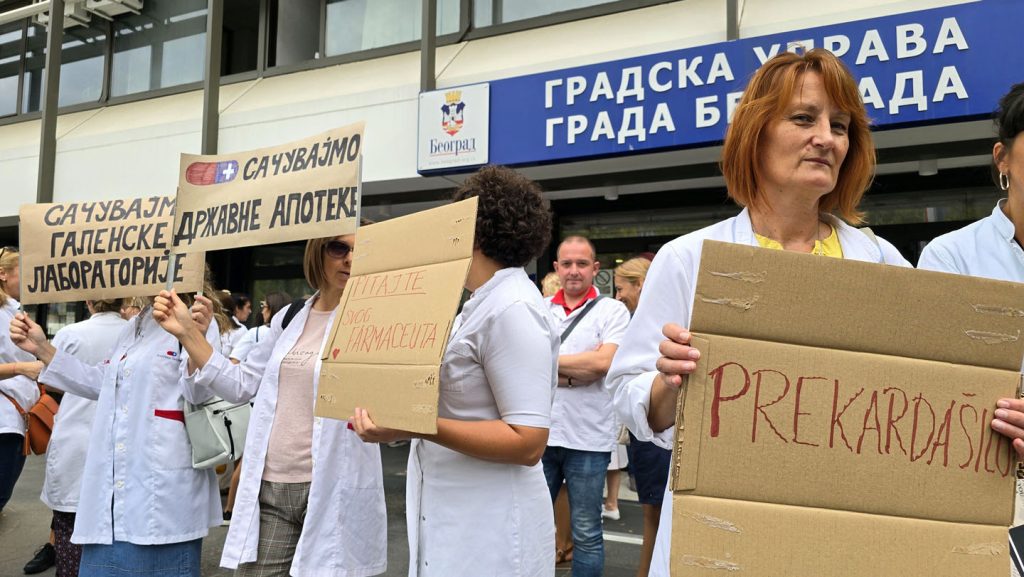 Protest zaposlenih Apotekarske ustanove Beograd