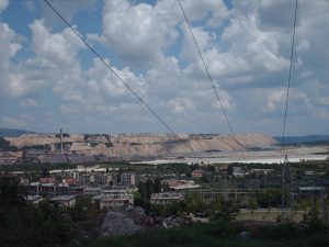 Region Bora je opisan kao „žrtvovana zona“, odnosno područje koje je izuzetno kontaminirano i u kojem ranjive grupe snose nesrazmerno veliki teret zagađenja životne sredine