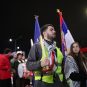 Kragujevčani su na prepunom Trgu vojvode Radomira Putnika dočekali studente Državnog univerziteta Novog Pazara i njihove sugrađane koji pešače ka Novom Sadu.
