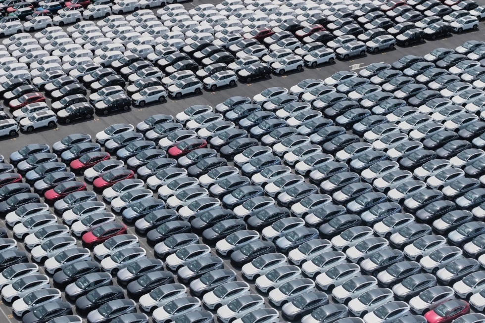 Kineski automobili u Šangajskoj luci.