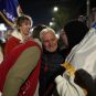 Novopazarski studenti se Mrčajevcima ljube i grle sa lokalnim stanovništvom