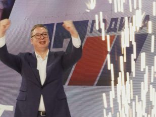 Predsednik Srbije Aleksandar Vučić na proslavi 17. godišnjice osnivanja Srpske napredne stranke u Zrenjaninu.