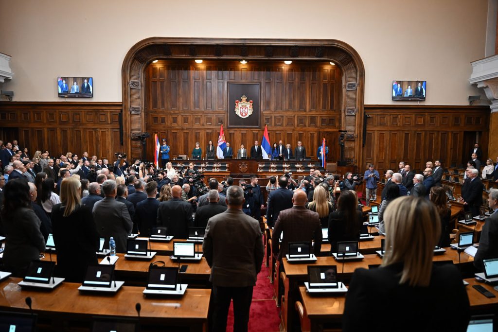 Beograd, 7. oktobra 2025.- Poslanici Skupštine Srbije počeli su danas prvu sednicu redovnog jesenjeg zasedanja