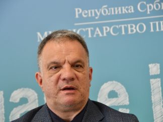 Ministar prosvete Dejan Vuk Stanković guši pobunu u Petoj beogradskoj gimnaziji