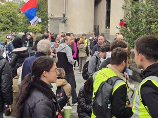U znak podrške kolegama sa Univerziteta u Prištini sa sedištem u Kosovskoj Mitrovici i Srbima sa Kosova, studenti u blokadi organizuju skup u Beogradu.