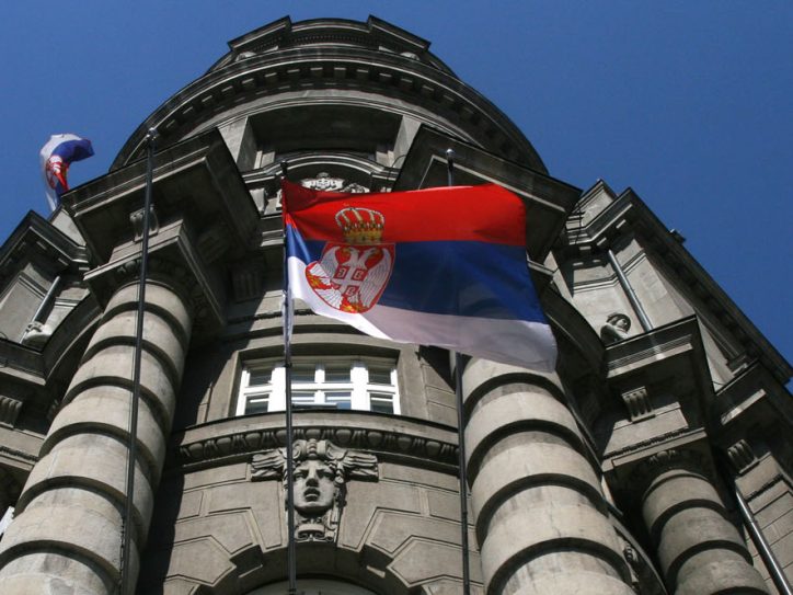 U svakoj zemlji, na svakom javnom servisu, na svim komercijalnim televizijama, odlazak Zdravka Šotre bio bi vest važna makar kao Halidova sahrana, ali to se nažalost nije desilo.