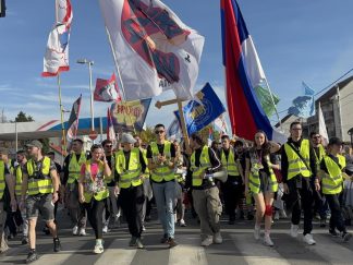Predsednikovi ljudi su možda spremni i da ubiju, ali im ne pada napamet da za njega poginu, dok su građani voljni da daju život za slobodu.