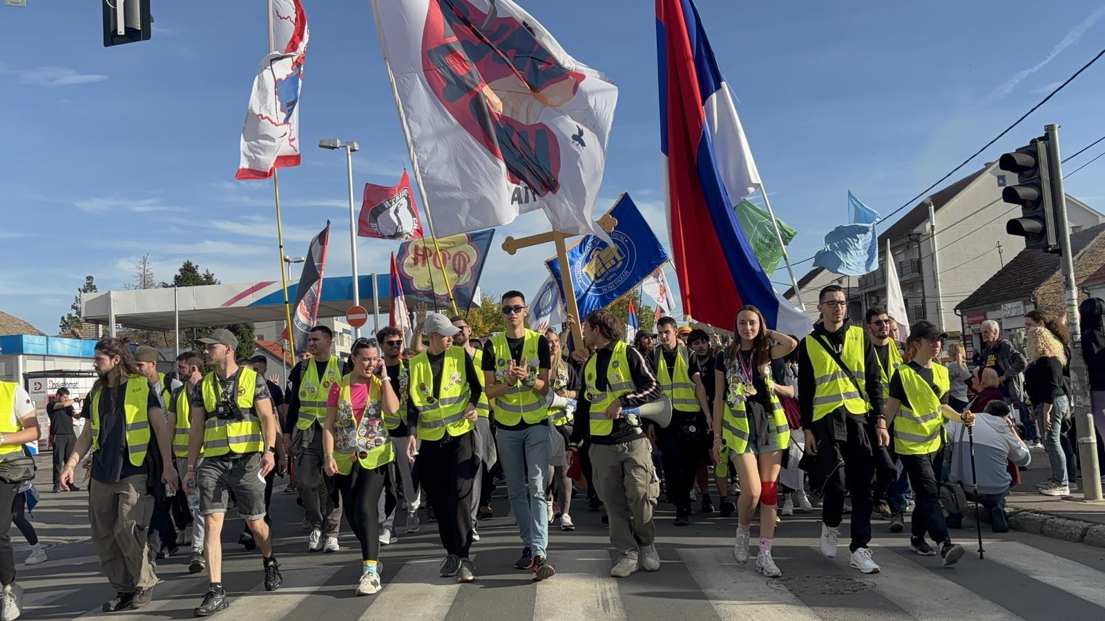 Predsednikovi ljudi su možda spremni i da ubiju, ali im ne pada napamet da za njega poginu, dok su građani voljni da daju život za slobodu.