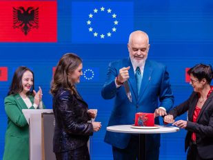Edi Rama i Marta Kos