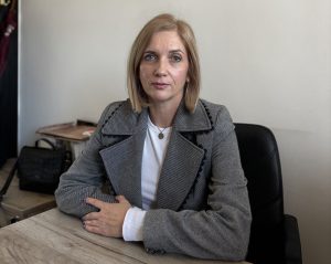 Profesorka istorije Irena Ljubomirović za „Vreme“ kaže da ona i mnoge kolege neće pristati da ih sa Filozofskog fakulteta prebace na protivzakonito i instant skrpljen Fakultet srpskih studija.