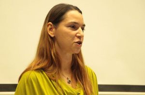 Profesorka Jelena Kleut za „Vreme“ govori o pokušaju da je ostave bez posla na Filozofskom fakultetu, ćutanju nekih kolega i „gledanju svog posla“.