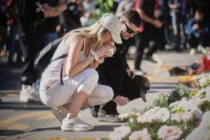 U Novom Sadu je održana ogromna komemoracija za žrtve nadstrešnice, dirljiva i neophodna. Fiksacija na tačan broj ljudi tu je potpuno promašena jer ovo više nije ta igra.