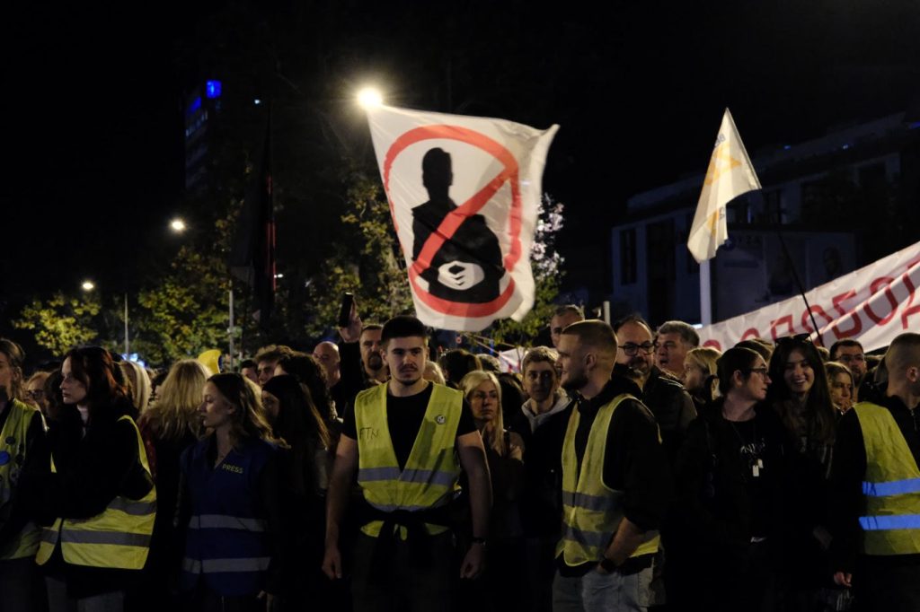 Doček studenta koji su pešačili do Novog Sada